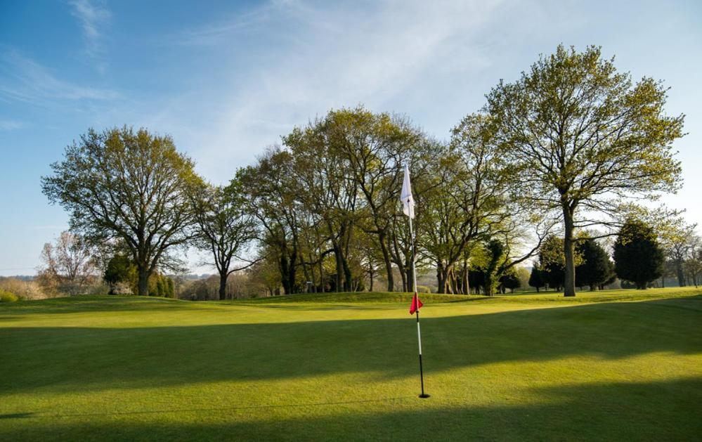 Sedlescombe Golf Hotel Eksteriør bilde